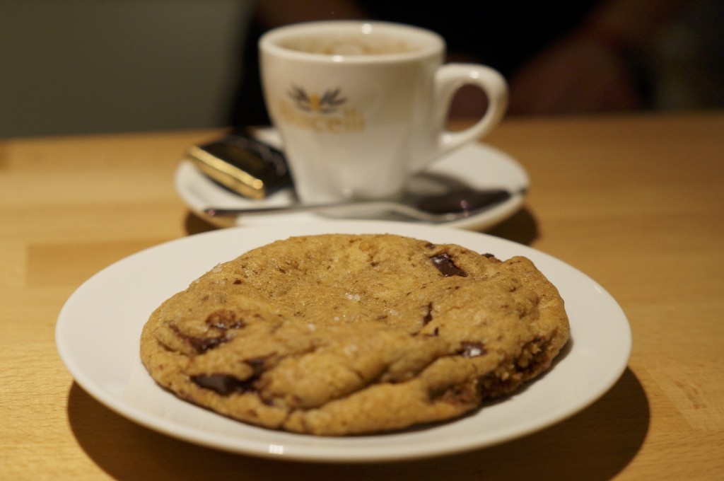 Caf&Co fair-trade coffee shop organic bistrot cookies